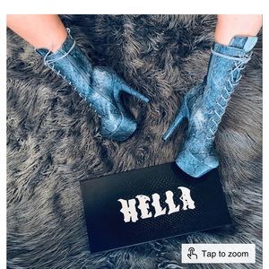 HELLA HEELS ANACONDA PLEASERS🐍